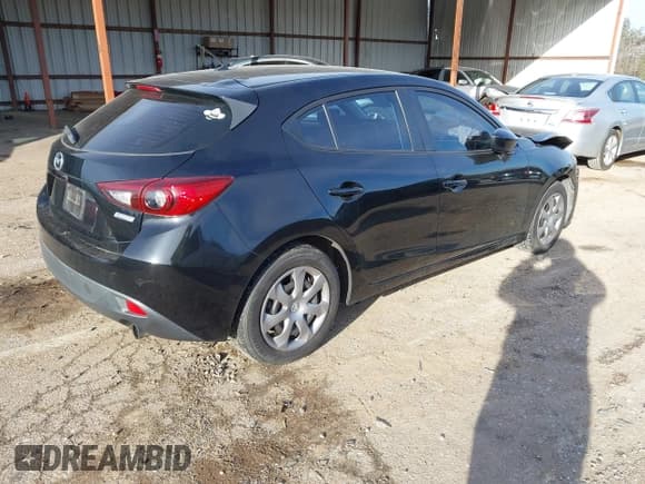 ✅ 2014 Mazda 3 i Sport • VIN: JM1BM1K74E1192943 • Lot: 41629944. Listed on IAAI with 132,236 mi. Free auction sales archive from the USA and detailed vehicle history report at DreamBid. Image 4.