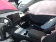 ✅ 2024 Tesla Model Y • VIN: 7SAYGDED7RF045410 • Лот: 42000700. Опубликован ранее на IAAI с пробегом 13 021 миль. Бесплатный доступ к архиву аукционных продаж из США и подробный отчёт об истории автомобиля на DreamBid. Изображение 5.