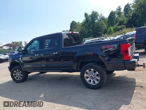 ✅ 2017 Ford F-250 Lariat • VIN: 1FT7W2BT0HEE30805 • Lot: 43164900. Listed on IAAI with 135,095 mi. Free auction sales archive from the USA and detailed vehicle history report at DreamBid. Image 14.