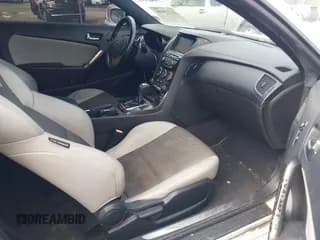 ✅ 2013 Hyundai Genesis Coupe Premium • VIN: KMHHT6KD4DU097582 • Lot: 42276696. Wystawiony na IAAI z przebiegiem 114 934 mil. Bezpłatny archiwum sprzedaży aukcyjnych z USA i szczegółowy raport historii pojazdu na DreamBid. Zdjęcie 5.