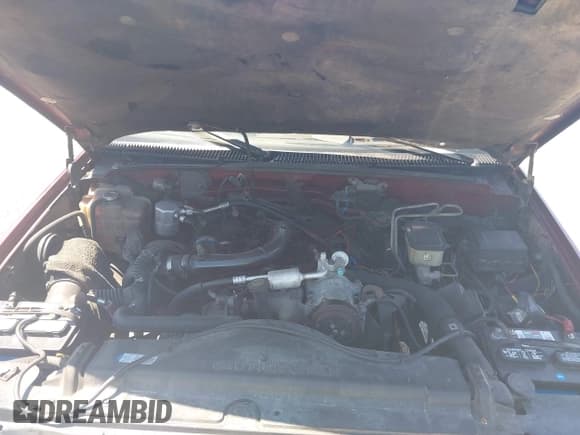 ✅ 1996 Chevrolet Silverado 3500 • VIN: 1GBHC39F0TE239062 • Lot: 42996155. Listed on IAAI with 75,989 mi. Free auction sales archive from the USA and detailed vehicle history report at DreamBid. Image 10.