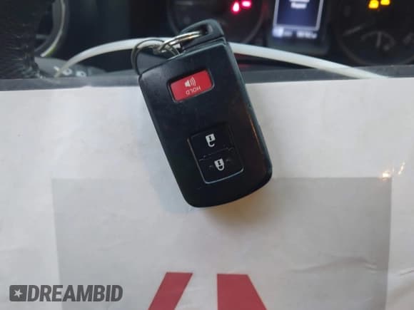 ✅ 2019 Toyota Tacoma SR5 • VIN: 3TMAZ5CN9KM099786 • Lot: 43628031. Listed on IAAI with 98,782 mi. Free auction sales archive from the USA and detailed vehicle history report at DreamBid. Image 11.