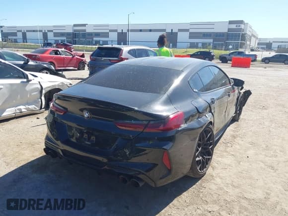 ✅ 2020 BMW M8 Competition • VIN: WBSGV0C08LCD92820 • Lot: 43506682. Wystawiony na IAAI z przebiegiem 50 128 mil. Bezpłatny archiwum sprzedaży aukcyjnych z USA i szczegółowy raport historii pojazdu na DreamBid. Zdjęcie 4.