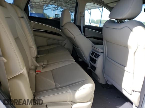 ✅ 2019 Acura MDX • VIN: 5J8YD3H34KL002800 • Lot: 86790285. Listed on Copart with 67,637 mi. Free auction sales archive from the USA and detailed vehicle history report at DreamBid. Image 11.