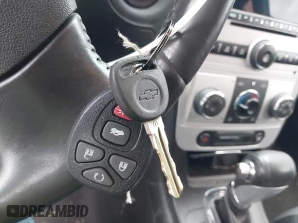 ✅ 2009 Chevrolet Malibu 2LT • VIN: 1G1ZJ57B294153177 • Lot: 43242241. Listed on IAAI with 210,315 mi. Free auction sales archive from the USA and detailed vehicle history report at DreamBid. Image 11.