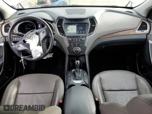 ✅ 2018 Hyundai Santa Fe 2.4L • VIN: 5XYZU3LB6JG505739 • Lot: 36757263. Wystawiony na Copart z przebiegiem 66 423 mil mil. Skorzystaj z bezpłatnego archiwum sprzedaży aukcyjnych z USA i zobacz szczegółowy raport historii pojazdu na DreamBid. Zdjęcie 8.