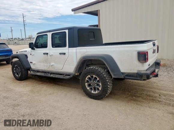 ✅ 2024 Jeep Gladiator Rubicon • VIN: 1C6JJTBG9RL113901 • Лот: 66319585. Опубликован ранее на Copart с пробегом 3 873 миль. Бесплатный доступ к архиву аукционных продаж из США и подробный отчёт об истории автомобиля на DreamBid. Изображение 2.
