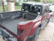 ✅ 2021 Jeep Gladiator Overland • VIN: 1C6HJTFGXML555622 • Lot: 42237686. Wystawiony na IAAI z przebiegiem 62 358 mil. Bezpłatny archiwum sprzedaży aukcyjnych z USA i szczegółowy raport historii pojazdu na DreamBid. Zdjęcie 6.