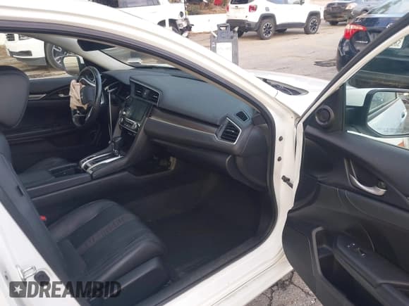 ✅ 2020 Honda Civic EX-L • VIN: 19XFC1F73LE209840 • Lot: 43728355. Listed on IAAI with 101,066 mi. Free auction sales archive from the USA and detailed vehicle history report at DreamBid. Image 5.