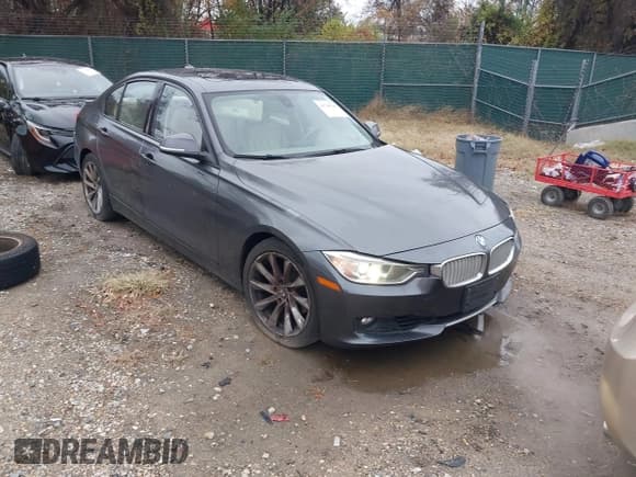 ✅ 2012 BMW 3 Series 328i • VIN: WBA3A5C5XCF259690 • Lot: 43749140. Listed on IAAI with 229,219 mi. Free auction sales archive from the USA and detailed vehicle history report at DreamBid. Image 1.