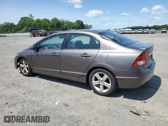 ✅ 2011 Honda Civic LX-S • VIN: 2HGFA1F69BH530864 • Лот: 59105535. Опубликован ранее на Copart с пробегом 164 811 миль. Бесплатный доступ к архиву аукционных продаж из США и подробный отчёт об истории автомобиля на DreamBid. Изображение 2.