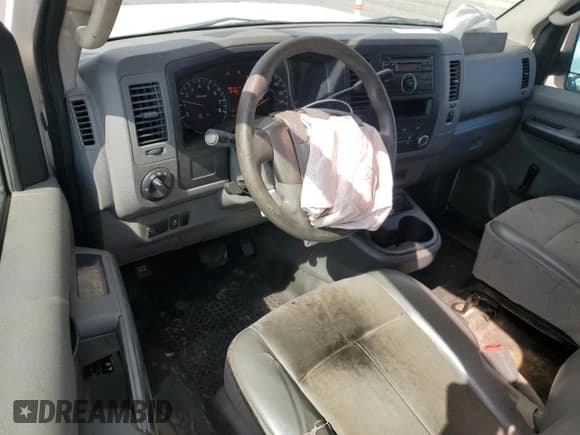 ✅ 2014 Nissan NV Cargo SV • VIN: 1N6BF0KM7EN100725 • Lot: 70743074. Listed on Copart with 124,762 mi. Free auction sales archive from the USA and detailed vehicle history report at DreamBid. Image 8.