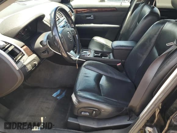 ✅ 2008 Cadillac SRX RWD • VIN: 1GYEE637680141390 • Lot: 67479755. Wystawiony na Copart z przebiegiem 199 068 mil. Bezpłatny archiwum sprzedaży aukcyjnych z USA i szczegółowy raport historii pojazdu na DreamBid. Zdjęcie 7.