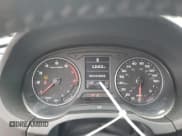 ✅ 2018 Audi A3 Cabriolet Premium • VIN: WAU6ULFFXJ1002651 • Лот: 81272395. Опубликован ранее на Copart с пробегом 52 689 миль. Бесплатный доступ к архиву аукционных продаж из США и подробный отчёт об истории автомобиля на DreamBid. Изображение 9.