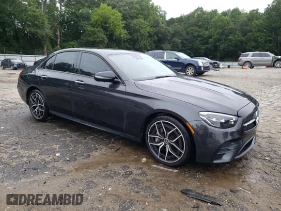 ✅ 2021 Mercedes-Benz E 350 • VIN: W1KZF8DB5MA908661 • Lot: 67531515. Wystawiony na Copart z przebiegiem 91 380 mil. Bezpłatny archiwum sprzedaży aukcyjnych z USA i szczegółowy raport historii pojazdu na DreamBid. Zdjęcie 4.