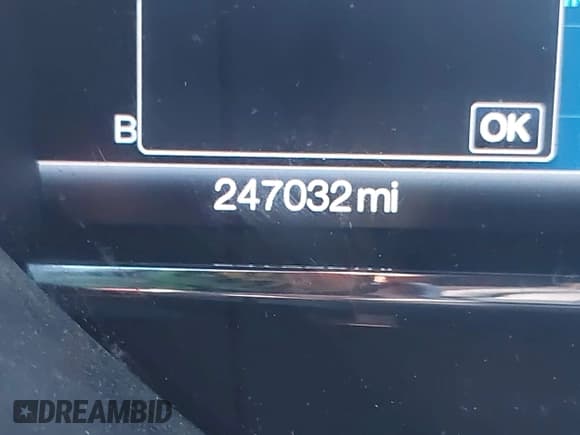 ✅ 2017 Lincoln MKZ Hybrid Reserve • VIN: 3LN6L5MU0HR602531 • Lot: 43642664. Wystawiony na IAAI z przebiegiem 247 032 mil. Bezpłatny archiwum sprzedaży aukcyjnych z USA i szczegółowy raport historii pojazdu na DreamBid. Zdjęcie 7.