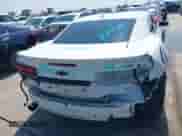 2014 Chevrolet Camaro SS с VIN 2G1FK1EJ5E9278880, выставлен на аукционе IAAI как лот 43171278 с пробегом 89 977 миль миль и . История ставок и продаж доступна на DreamBid. Изображение 17.