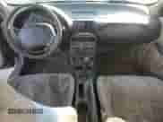 1998 Saturn SL z VIN 1G8ZF5287WZ120978, wystawiony jako Copart lot #43070995 z przebiegiem 279 889 mil mil oraz Szkoda całkowita • Salvage title. Historia ofert i sprzedaży dostępna na DreamBid. Obrazek 8.