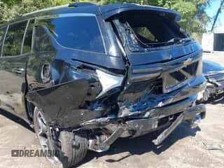 2025 Chevrolet Traverse AWD High Country z VIN 1GNEVKRS6SJ178359, wystawiony jako IAAI lot #43088601 z przebiegiem 14 026 mil mil oraz . Historia ofert i sprzedaży dostępna na DreamBid. Obrazek 6.