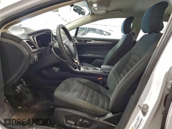 ✅ 2018 Ford Fusion SE • VIN: 3FA6P0LU3JR209230 • Lot: 95181755. Wystawiony na Copart z przebiegiem 166 749 mil. Bezpłatny archiwum sprzedaży aukcyjnych z USA i szczegółowy raport historii pojazdu na DreamBid. Zdjęcie 7.