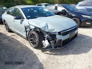 ✅ 2025 Kia K4 GT-Line • VIN: 3KPFW4DE2SE165161 • Lot: 43313802. Wystawiony na IAAI z przebiegiem 2 052 mil. Bezpłatny archiwum sprzedaży aukcyjnych z USA i szczegółowy raport historii pojazdu na DreamBid. Zdjęcie 1.