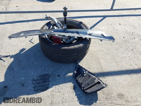 ✅ 2021 Audi Q8 Premium Plus • VIN: WA1EVAF11MD016309 • Лот: 43641317. Опубликован ранее на IAAI с пробегом 44 018 миль. Бесплатный доступ к архиву аукционных продаж из США и подробный отчёт об истории автомобиля на DreamBid. Изображение 12.