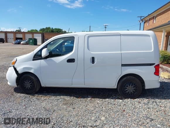 ✅ 2018 Nissan NV200 S • VIN: 3N6CM0KN1JK700871 • Лот: 42232153. Опубликован ранее на IAAI с пробегом 115 267 миль. Бесплатный доступ к архиву аукционных продаж из США и подробный отчёт об истории автомобиля на DreamBid. Изображение 14.