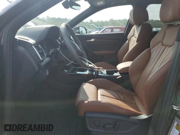 ✅ 2024 Audi Q5 S line Premium • VIN: WA1GAAFY4R2052306 • Lot: 67639305. Listed on Copart with 21,576 mi. Free auction sales archive from the USA and detailed vehicle history report at DreamBid. Image 7.