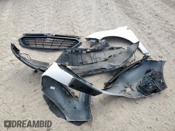 ✅ 2021 Chevrolet Equinox LT • VIN: 3GNAXKEV4ML356905 • Lot: 81567115. Listed on Copart with 92,536 mi. Free auction sales archive from the USA and detailed vehicle history report at DreamBid. Image 13.