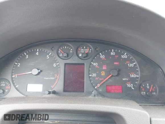 ✅ 2000 Audi A6 • VIN: WAULH24B2YN037012 • Lot: 42990552. Wystawiony na IAAI z przebiegiem 191 539 mil. Bezpłatny archiwum sprzedaży aukcyjnych z USA i szczegółowy raport historii pojazdu na DreamBid. Zdjęcie 7.