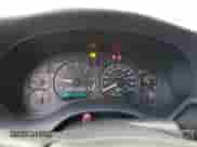 2003 Chevrolet S-10 LS z VIN 1GCDT13XX3K129542, wystawiony jako Copart lot #78091334 z przebiegiem 180 698 mil mil oraz Czysty tytuł • Clean title. Historia ofert i sprzedaży dostępna na DreamBid. Obrazek 9.