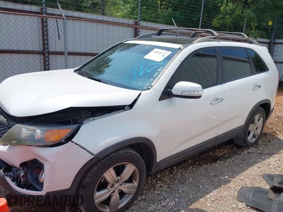 ✅ 2012 Kia Sorento EX • VIN: 5XYKU4A2XCG291478 • Lot: 42899577. Wystawiony na IAAI z przebiegiem 141 922 mil. Bezpłatny archiwum sprzedaży aukcyjnych z USA i szczegółowy raport historii pojazdu na DreamBid. Zdjęcie 15.