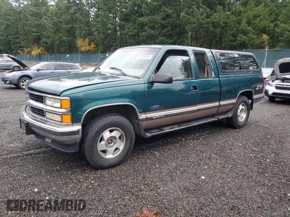 ✅ 1997 Chevrolet Silverado 1500 • VIN: 2GCEK19R8V1210445 • Лот: 91838485. Опубликован ранее на Copart с пробегом 75 858 миль. Бесплатный доступ к архиву аукционных продаж из США и подробный отчёт об истории автомобиля на DreamBid. Изображение 1.