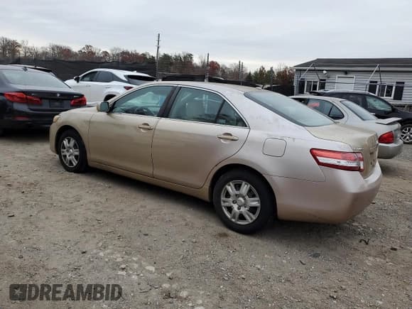 ✅ 2011 Toyota Camry LE • VIN: 4T1BF3EK0BU603752 • Lot: 93420765. Listed on Copart with 209,359 mi. Free auction sales archive from the USA and detailed vehicle history report at DreamBid. Image 2.