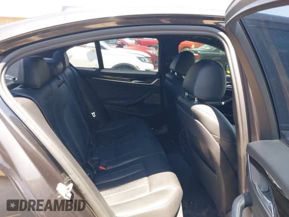 ✅ 2017 BMW 5 Series 540i • VIN: WBAJE5C33HG916941 • Лот: 42504534. Опубликован ранее на IAAI с пробегом 115 127 миль. Бесплатный доступ к архиву аукционных продаж из США и подробный отчёт об истории автомобиля на DreamBid. Изображение 8.