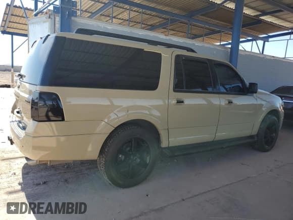 ✅ 2017 Ford Expedition Max XLT • VIN: 1FMJK1HT0HEA01744 • Lot: 67146815. Wystawiony na Copart z przebiegiem 193 648 mil. Bezpłatny archiwum sprzedaży aukcyjnych z USA i szczegółowy raport historii pojazdu na DreamBid. Zdjęcie 3.