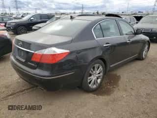 2009 Hyundai Genesis z VIN KMHGC46F69U051965, wystawiony jako Copart lot #75108944 z przebiegiem 191 701 mil mil oraz Czysty tytuł • Clean title. Historia ofert i sprzedaży dostępna na DreamBid. Obrazek 3.