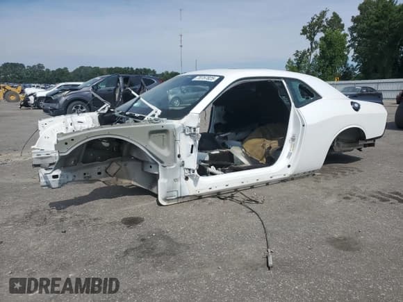 ✅ 2017 Dodge Challenger SRT Hellcat • VIN: 2C3CDZC91HH618083 • Lot: 70757825. Wystawiony na Copart z przebiegiem Nie podano. Bezpłatny archiwum sprzedaży aukcyjnych z USA i szczegółowy raport historii pojazdu na DreamBid. Zdjęcie 1.