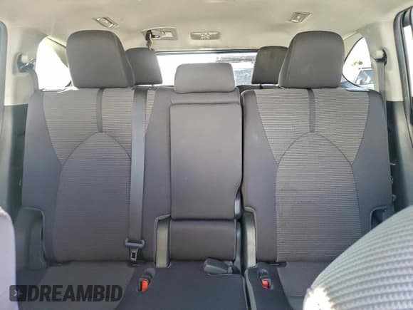 ✅ 2023 Toyota Highlander Hybrid LE • VIN: 5TDZARAHXPS521120 • Лот: 95034905. Опубликован ранее на Copart с пробегом 86 264 миль. Бесплатный доступ к архиву аукционных продаж из США и подробный отчёт об истории автомобиля на DreamBid. Изображение 10.