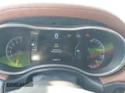 ✅ 2015 Jeep Grand Cherokee Summit • VIN: 1C4RJFJG4FC143379 • Lot: 43517755. Wystawiony na IAAI z przebiegiem 116 420 mil. Bezpłatny archiwum sprzedaży aukcyjnych z USA i szczegółowy raport historii pojazdu na DreamBid. Zdjęcie 7.