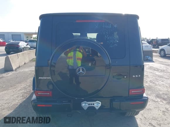 ✅ 2022 Mercedes-Benz G 63 AMG • VIN: W1NYC7HJ3NX459000 • Lot: 42699911. Wystawiony na IAAI z przebiegiem 20 703 mil. Bezpłatny archiwum sprzedaży aukcyjnych z USA i szczegółowy raport historii pojazdu na DreamBid. Zdjęcie 16.