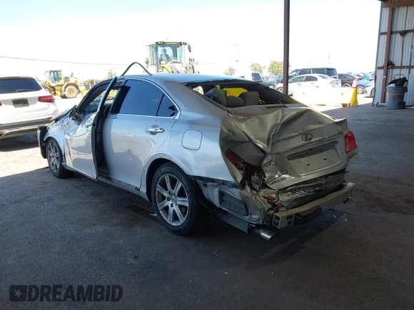 ✅ 2008 Lexus ES 330 • VIN: JTHBJ46G382271523 • Lot: 42397588. Listed on IAAI with 200,461 mi. Free auction sales archive from the USA and detailed vehicle history report at DreamBid. Image 3.