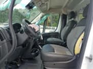 ✅ 2023 Ram ProMaster Cargo • VIN: 3C6LRVAG9PE600908 • Lot: 61971015. Wystawiony na Copart z przebiegiem 14 318 mil. Bezpłatny archiwum sprzedaży aukcyjnych z USA i szczegółowy raport historii pojazdu na DreamBid. Zdjęcie 7.