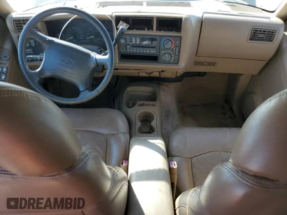 1996 Chevrolet Blazer LT с VIN 1GNDT13W0TK159549, выставлен на аукционе Copart как лот 74097264 с пробегом 141 226 миль миль и Чистый • Clean title. История ставок и продаж доступна на DreamBid. Изображение 8.