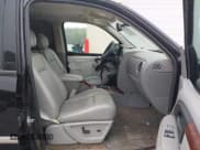 ✅ 2009 GMC Envoy SLT • VIN: 1GKDS43S192106687 • Lot: 42801386. Wystawiony na IAAI z przebiegiem 250 562 mil. Bezpłatny archiwum sprzedaży aukcyjnych z USA i szczegółowy raport historii pojazdu na DreamBid. Zdjęcie 5.