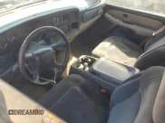 ✅ 2002 Chevrolet Suburban LS • VIN: 1GNEC16T82J219779 • Лот: 61617045. Опубликован ранее на Copart с пробегом 307 726 миль. Бесплатный доступ к архиву аукционных продаж из США и подробный отчёт об истории автомобиля на DreamBid. Изображение 7.