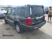 ✅ 2006 Jeep Commander Limited • VIN: 1J8HG58N86C141698 • Lot: 43474401. Wystawiony na IAAI z przebiegiem 204 238 mil. Bezpłatny archiwum sprzedaży aukcyjnych z USA i szczegółowy raport historii pojazdu na DreamBid. Zdjęcie 3.