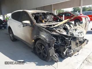 ✅ 2018 Toyota RAV4 XLE • VIN: 2T3WFREV8JW482862 • Lot: 43760045. Listed on IAAI with Not provided. Free auction sales archive from the USA and detailed vehicle history report at DreamBid. Image 1.