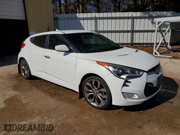 ✅ 2015 Hyundai Veloster RE:FLEX • VIN: KMHTC6AD6FU220507 • Lot: 43917855. Wystawiony na Copart z przebiegiem 126 977 mil. Bezpłatny archiwum sprzedaży aukcyjnych z USA i szczegółowy raport historii pojazdu na DreamBid. Zdjęcie 4.