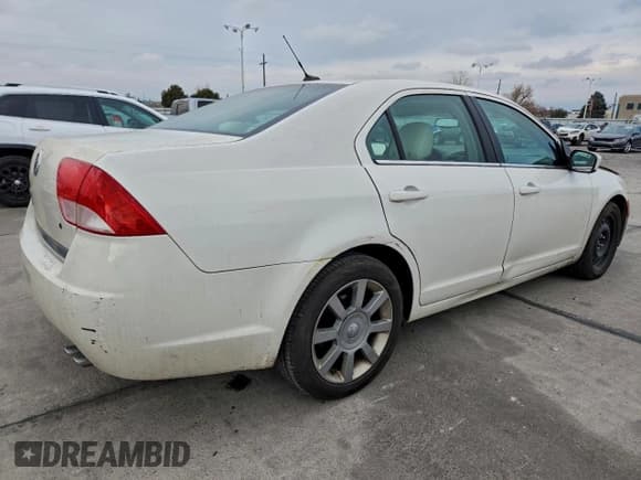 ✅ 2010 Mercury Milan Premier • VIN: 3MEHM0JA0AR639154 • Lot: 93344795. Wystawiony na Copart z przebiegiem 166 216 mil. Bezpłatny archiwum sprzedaży aukcyjnych z USA i szczegółowy raport historii pojazdu na DreamBid. Zdjęcie 3.